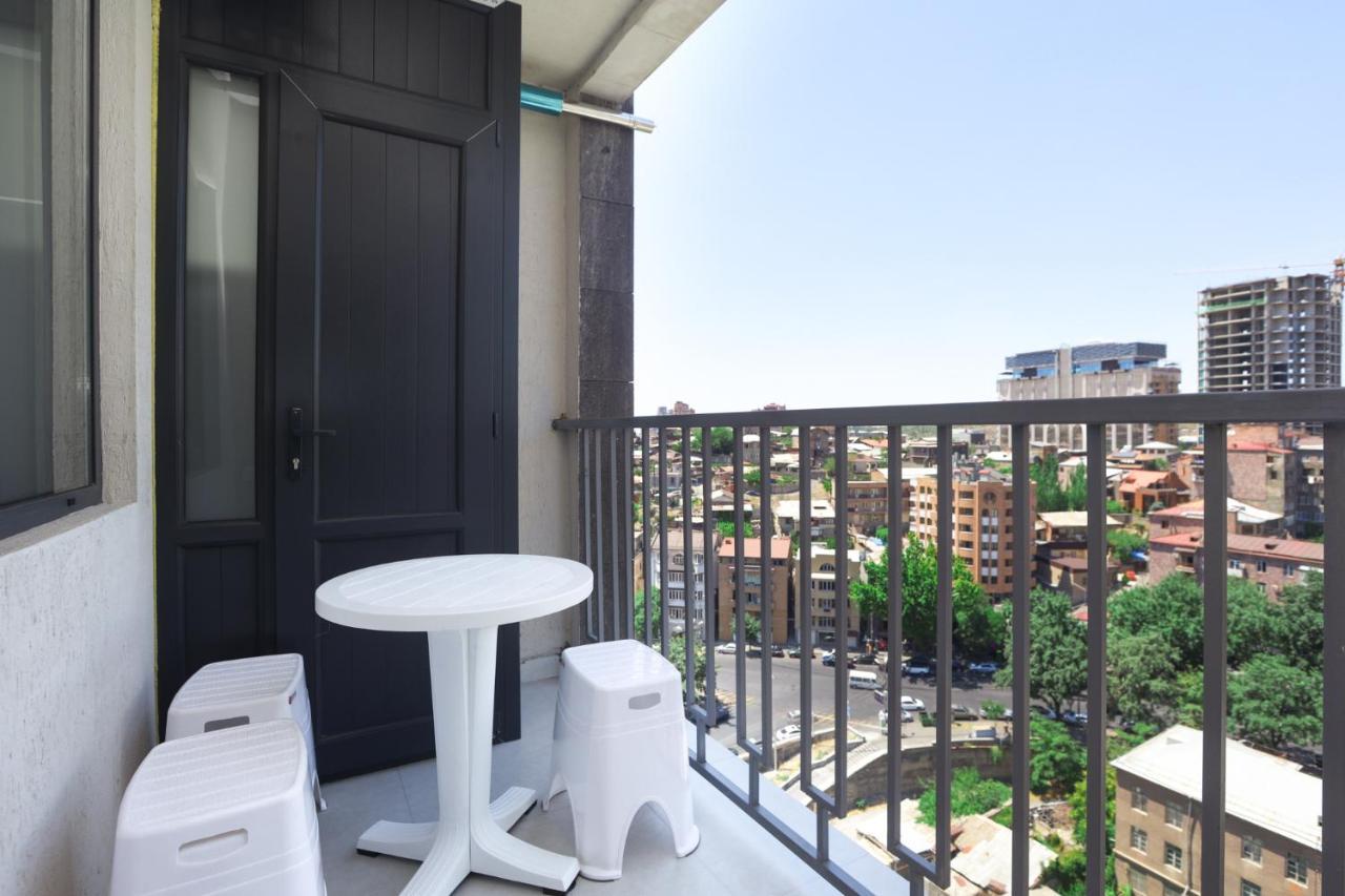 Stay Inn Apartments On Amiryan 26/4 Jerevan Eksteriør bilde